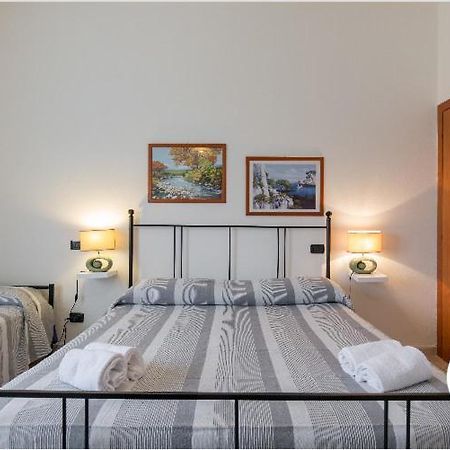 La Terrazza Hotel Пескиера дел Гарда Екстериор снимка
